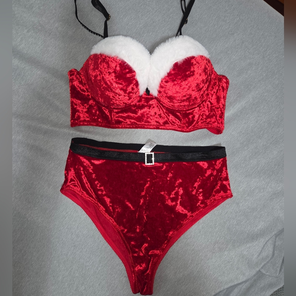Red Velvet Sexy Santa Set Large